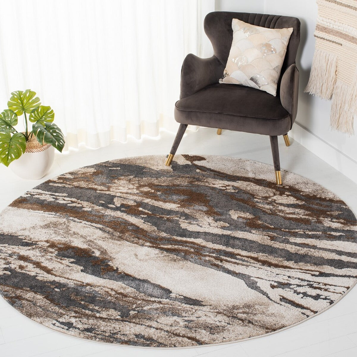 Stylish Pacific Contemporary Area Rug: Power Loomed Blend of Polypropylene & Polyester for Modern Homes