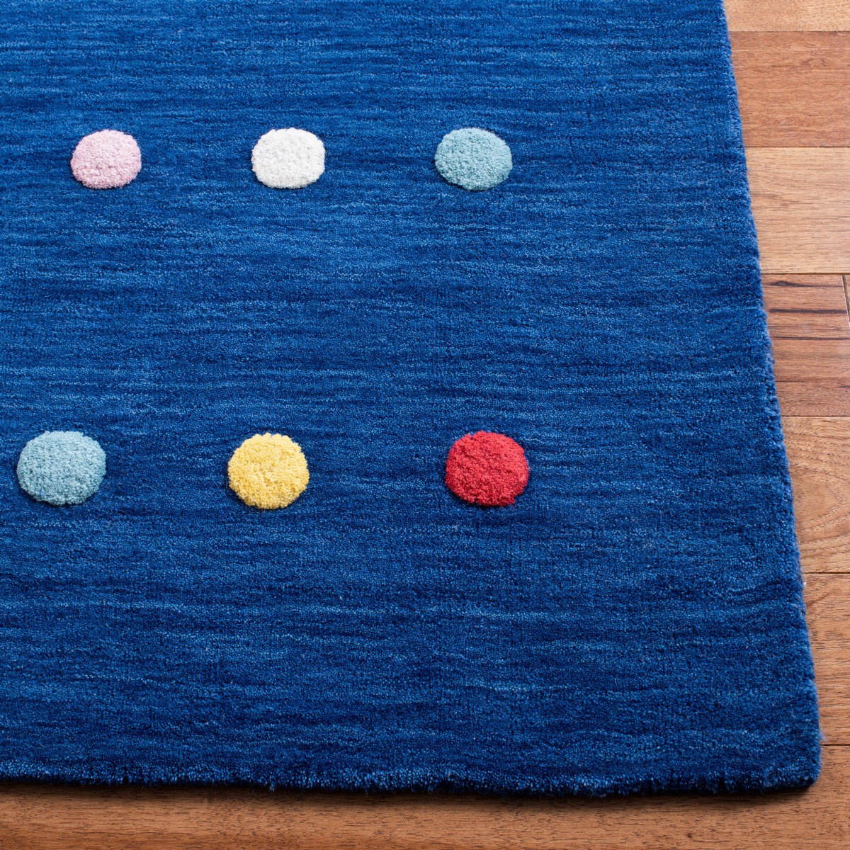 Safavieh Children's Hand-Woven Wool and Cotton Area Rug - Exceptionally Soft, Highly Durable, Ideal for Kids' Playrooms