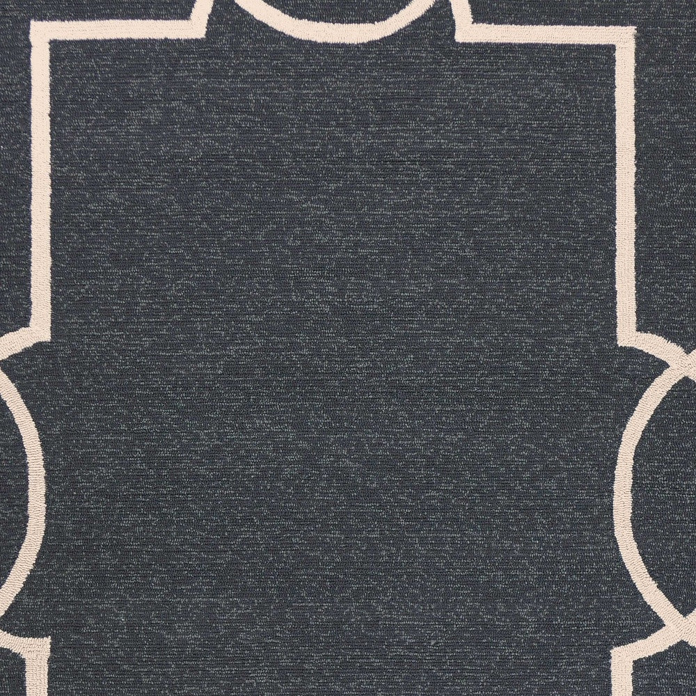 Elegant Geometric Gray Outdoor Rug - Versatile Design for Your Space