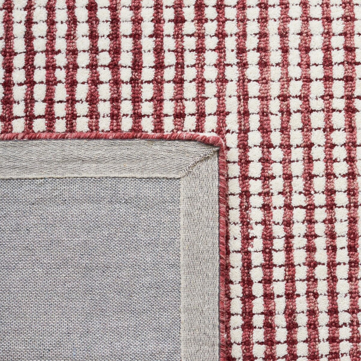 Luxurious Indian Hand-Tufted Wool Abstract Rug for Modern Homes