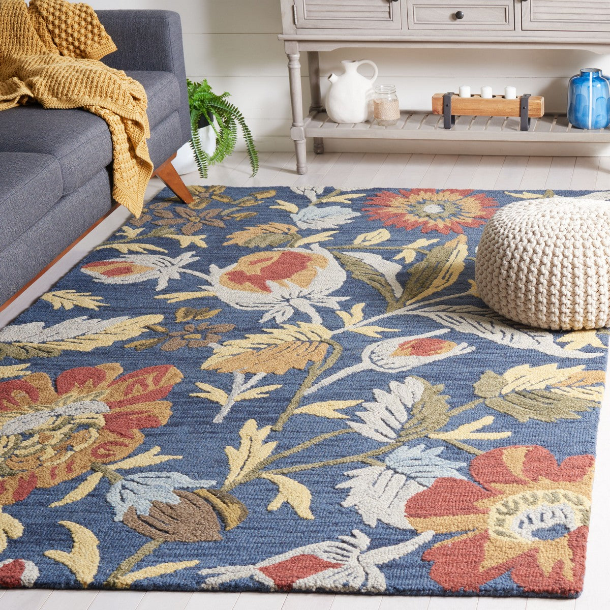 Exquisite Hand-Tufted Blossoming Floral Rug Crafted from a Luxurious Blend of Wool and Cotton for Stunning Home Decor Makeovers