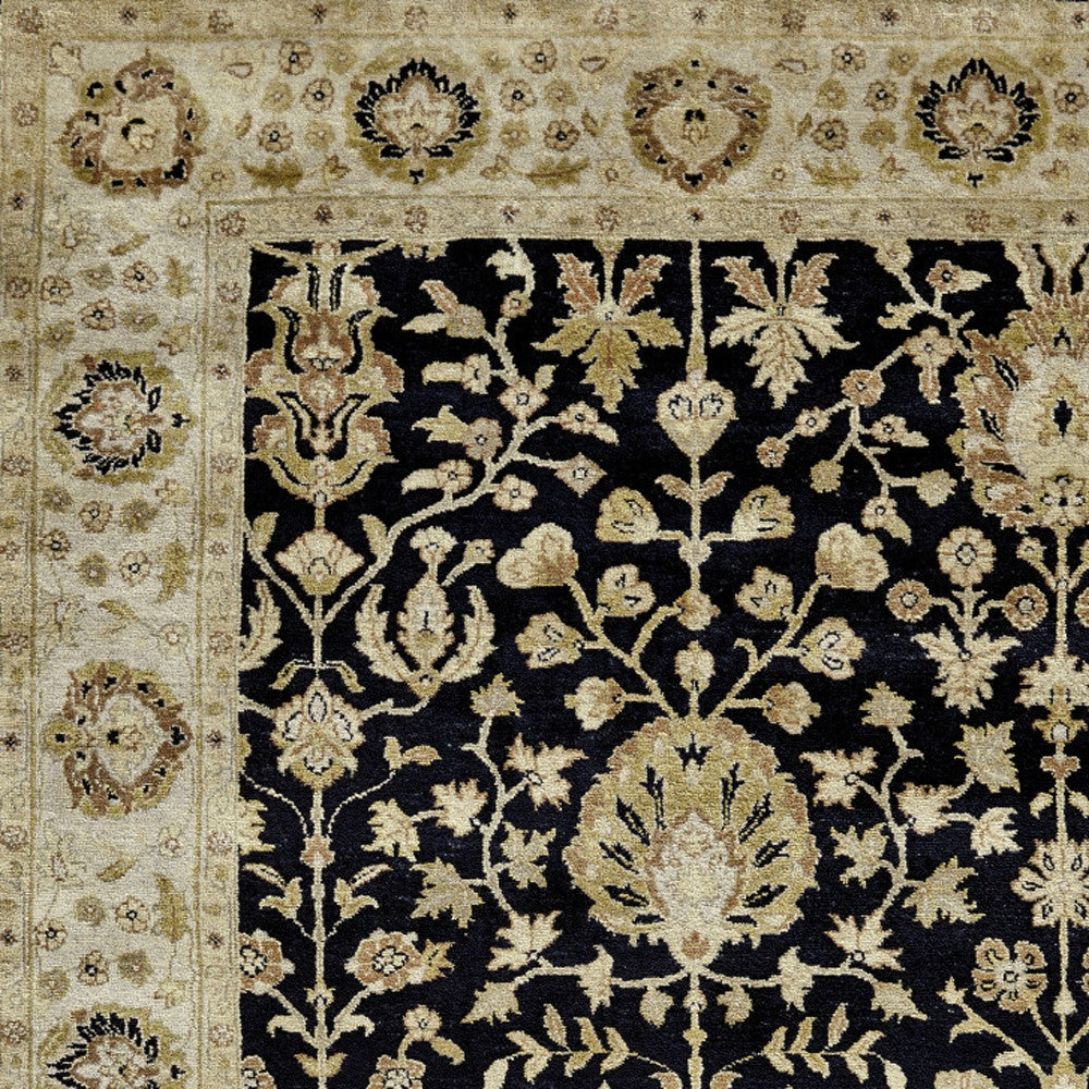 Exquisite Hand - Knotted Wool Oriental Area Rug with Distinct Artisan Design for a Contemporary and Welcoming Living Space