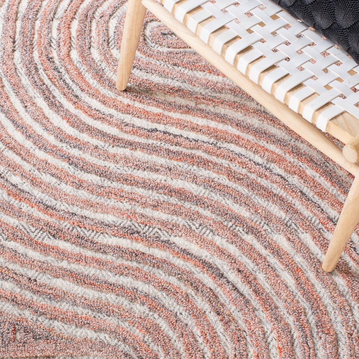Luxurious Southampton Hand-Tufted Area Rug with 45% Wool Blend for Modern Living Spaces