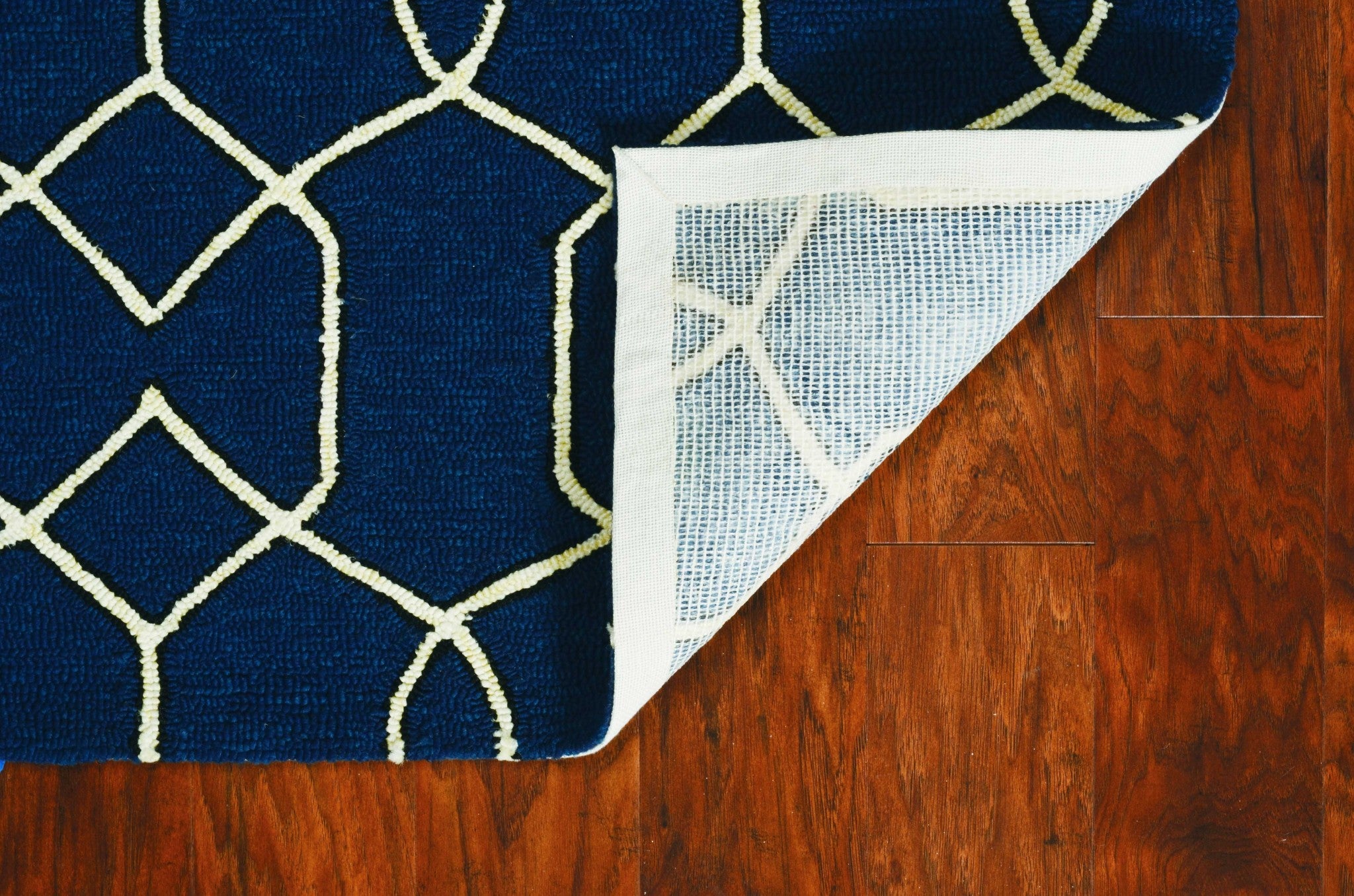Stylish Outdoor and Indoor Decor - Elegant Navy Blue Moroccan Patterned Area Rug for Sophisticated Living Spaces