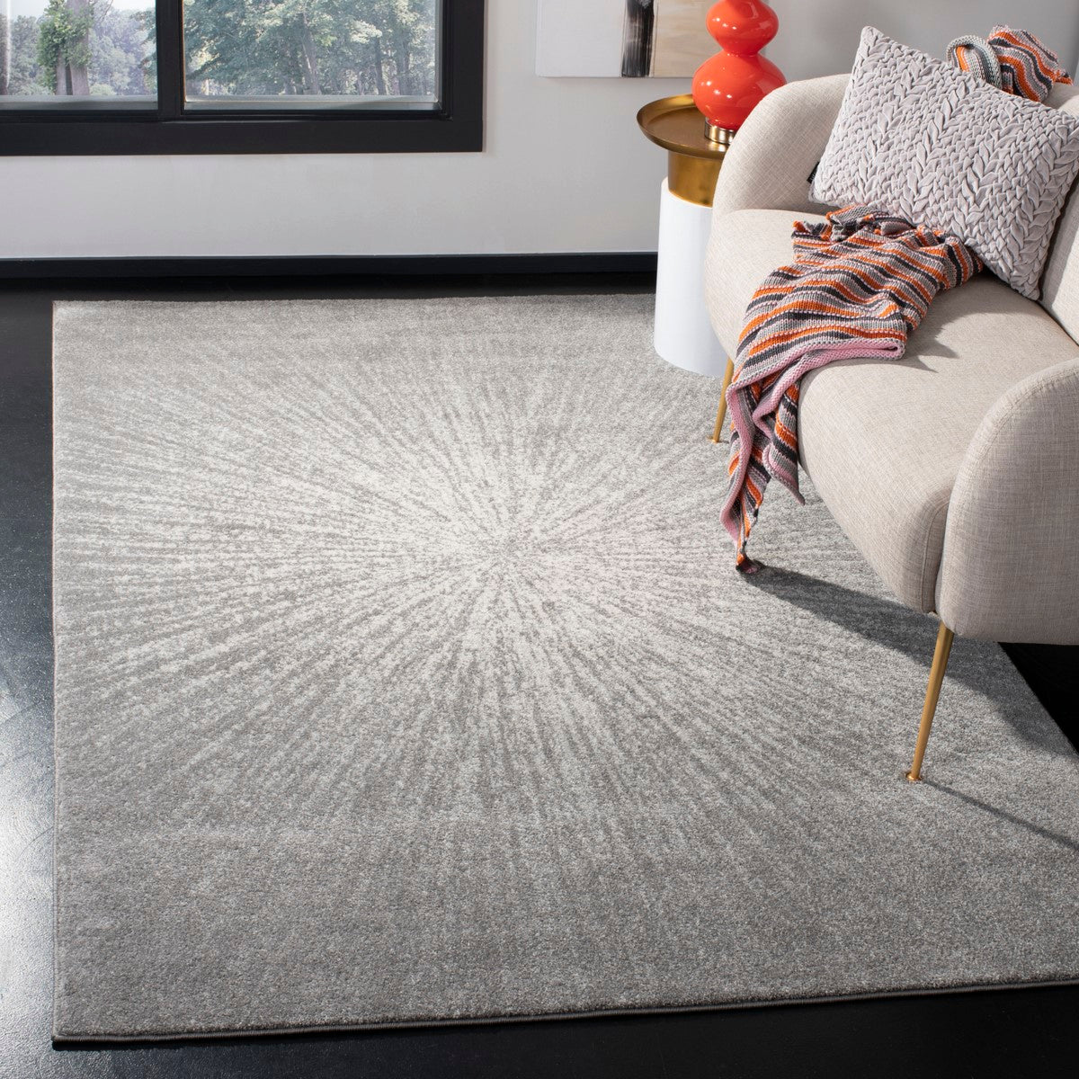 Safavieh Evoke Power Loomed Exquisite Frieze Rug - Contemporary Fashion Design, Sumptuously Soft, and Effortless to Maintain