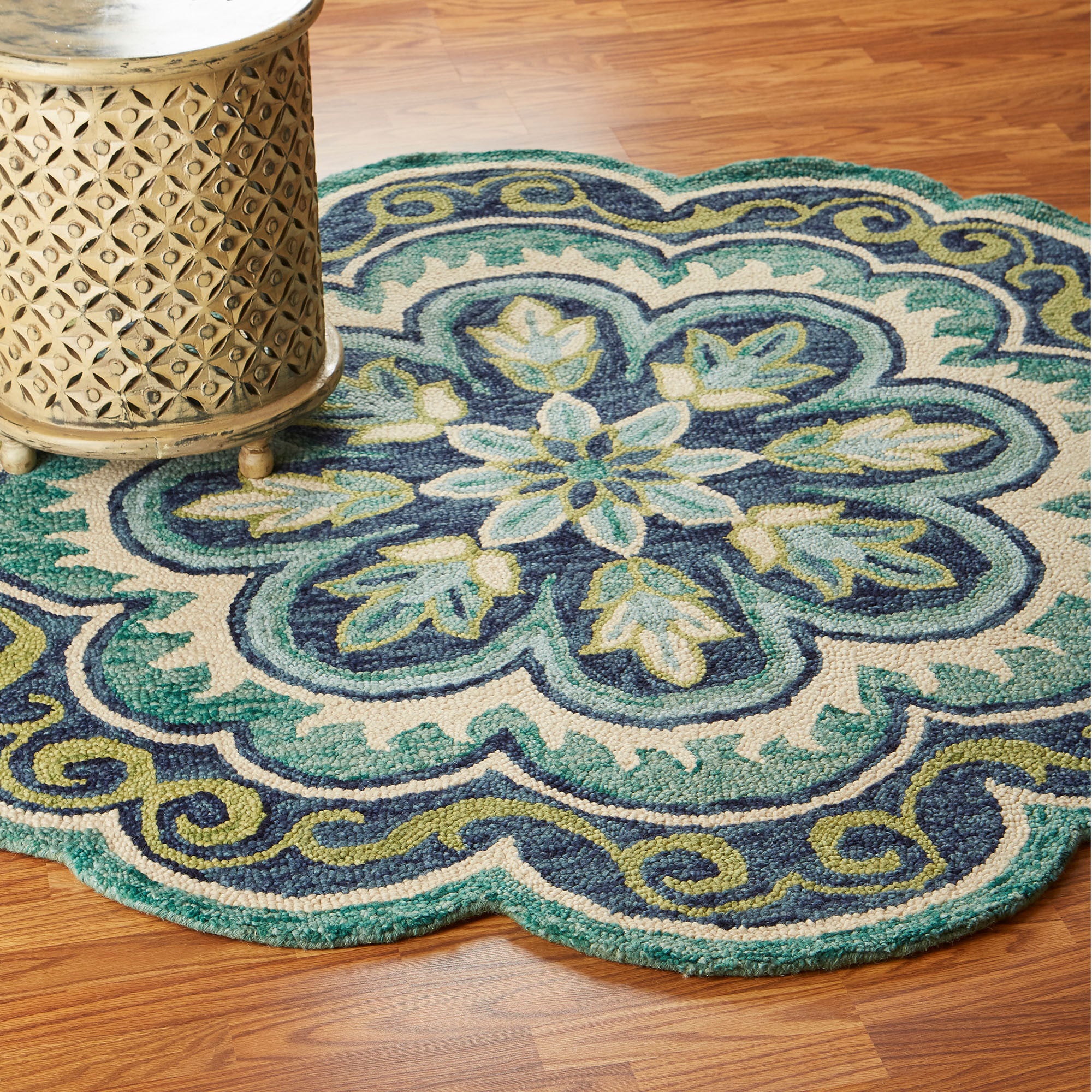 Elegant Hand-Tufted Green Wool Floral Area Rug for a Cozy Living Space