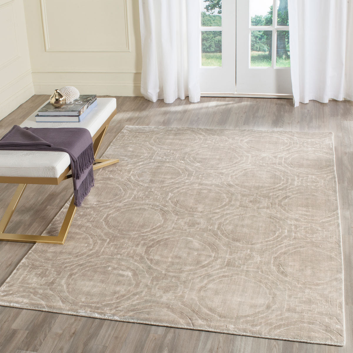 Safavieh Mirage Hand - Woven Viscose Pile Rug for a Sumptuous and Comfortable Home Decor