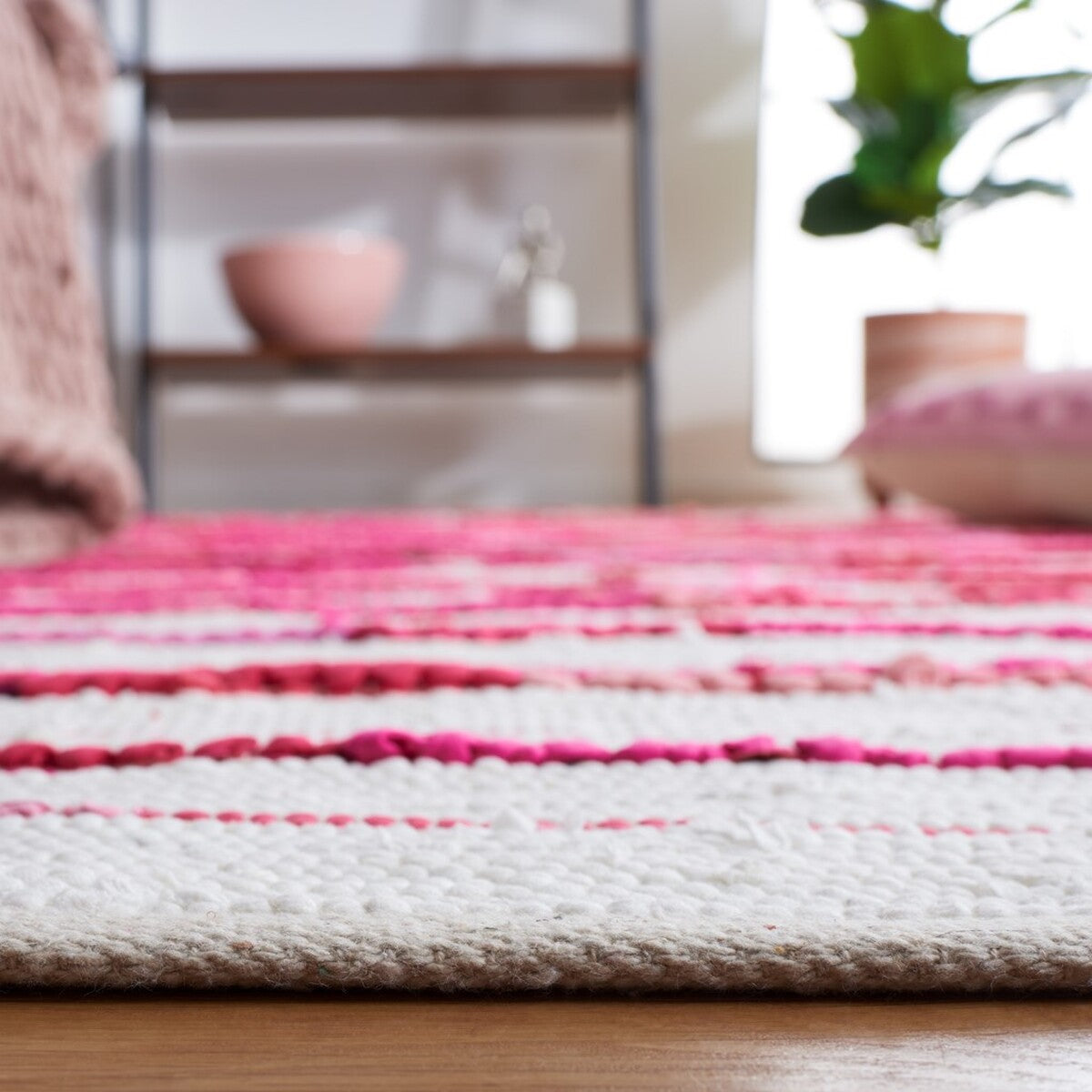 Luxurious Hand-Woven Montauk Rug with Polyester and Cotton Pile for Elegant Home Comfort