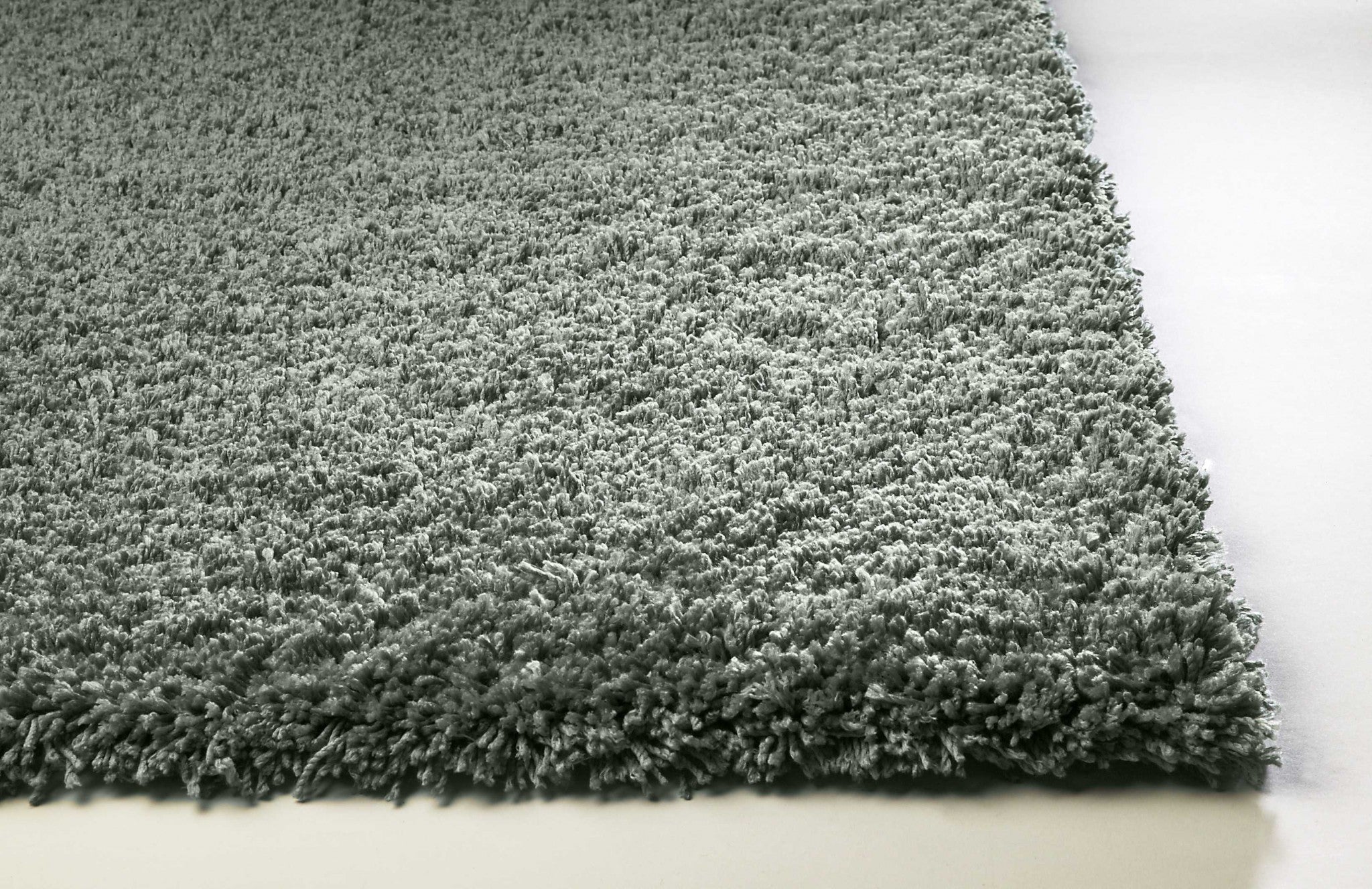Hand-Woven Polyester Slate Shag Area Rug with Cotton Backing for Modern Home Decor
