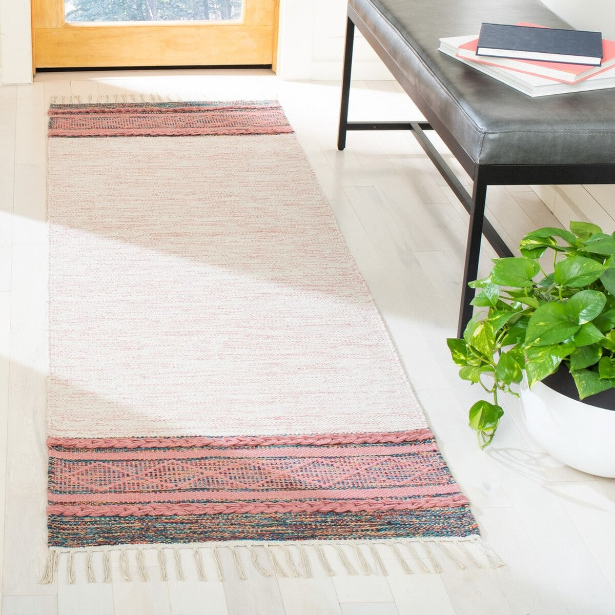 Stylish Hand - Loomed Cotton Bohemian Area Rug for Home Décor Upgrade