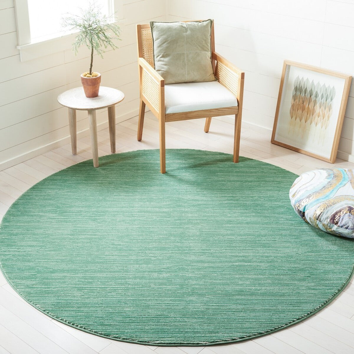 Elegant Vision 606 Power Loomed Polypropylene Rug for Comfortable Home Decor