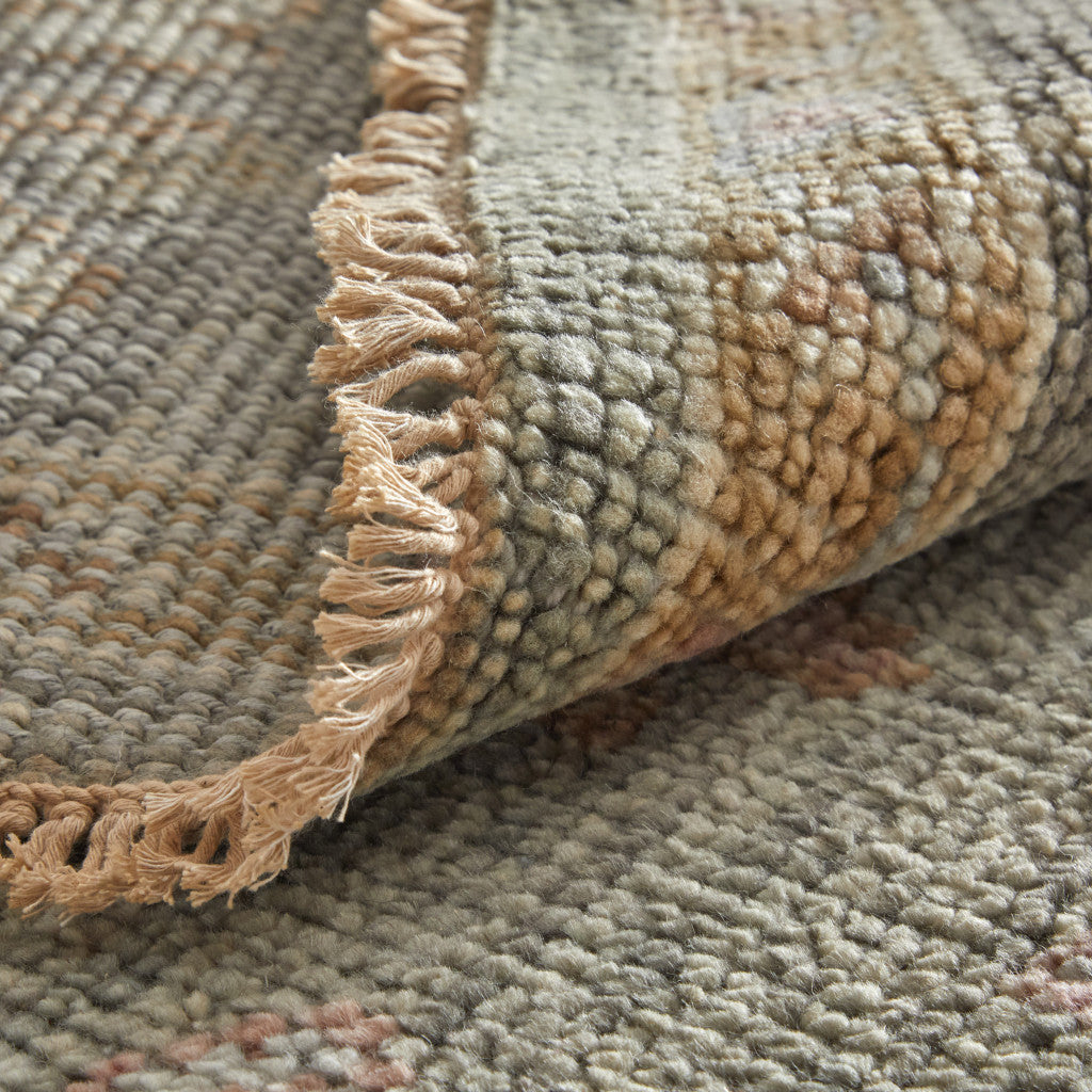 Exquisite Hand - Knotted Wool Area Rug with Fringe Featuring an Elegant Oriental Design, Ideal for Cozy Family Homes and Kids' Spaces