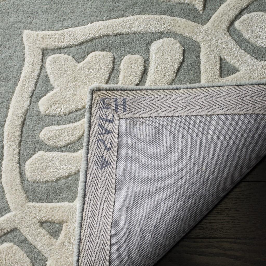 Bella Collection Hand-Tufted Pure Wool Rug: Blend of Traditional and Modern Design