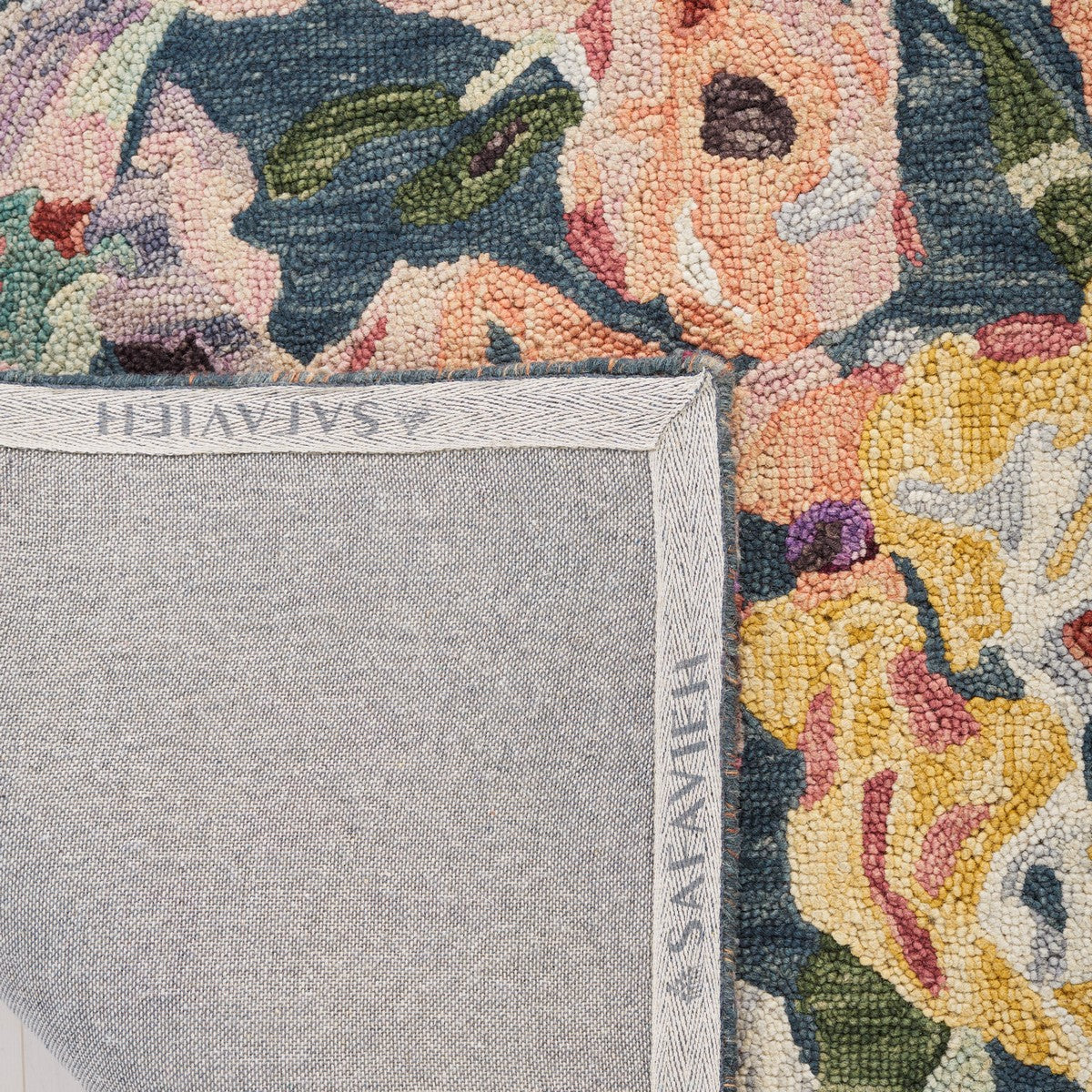Luxurious Hand-Tufted Floral Area Rug Made of 85% Premium Wool for Exquisite Home Decor