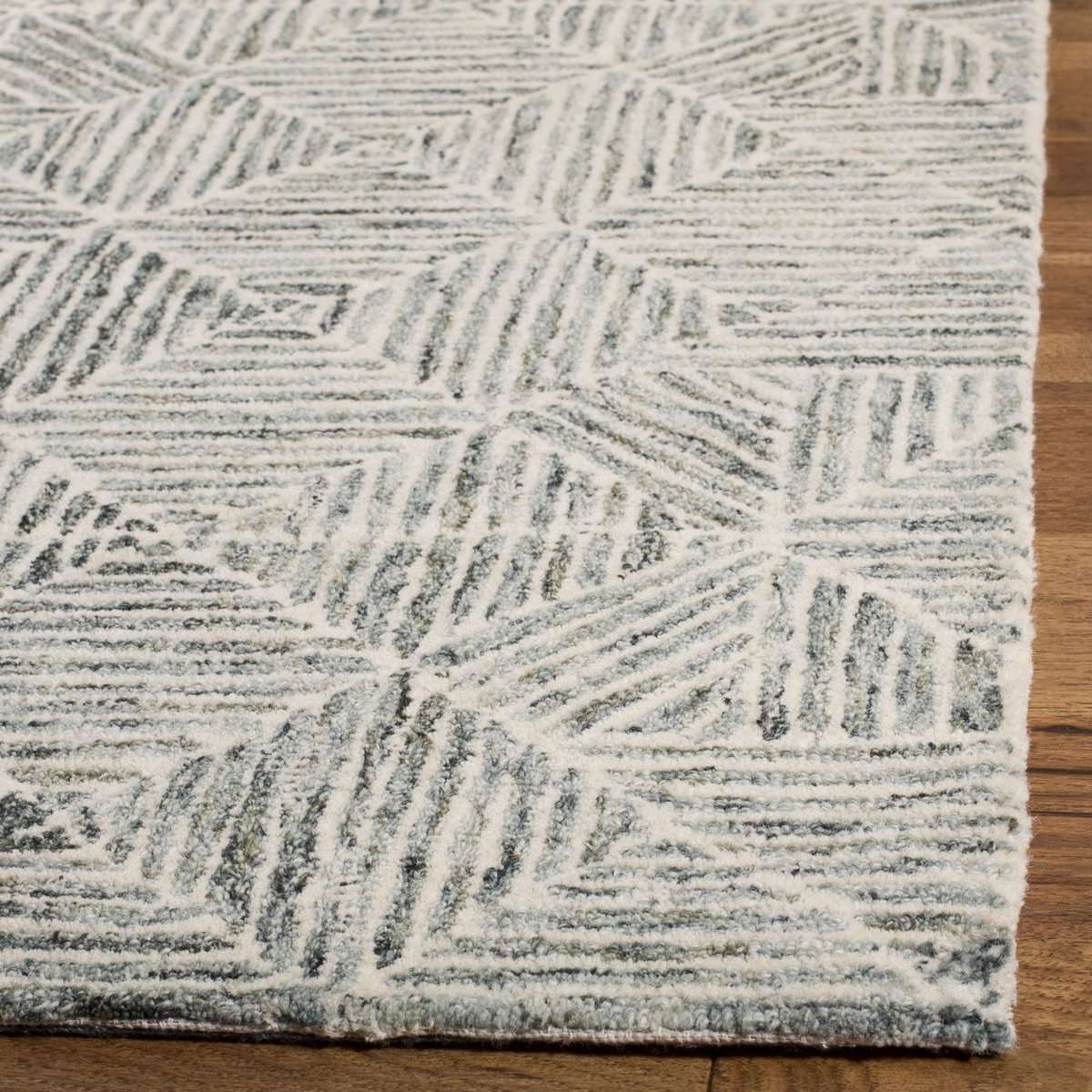 Luxurious Hand-Tufted 100% Wool Rectangle Rug from India for Elegant Interiors