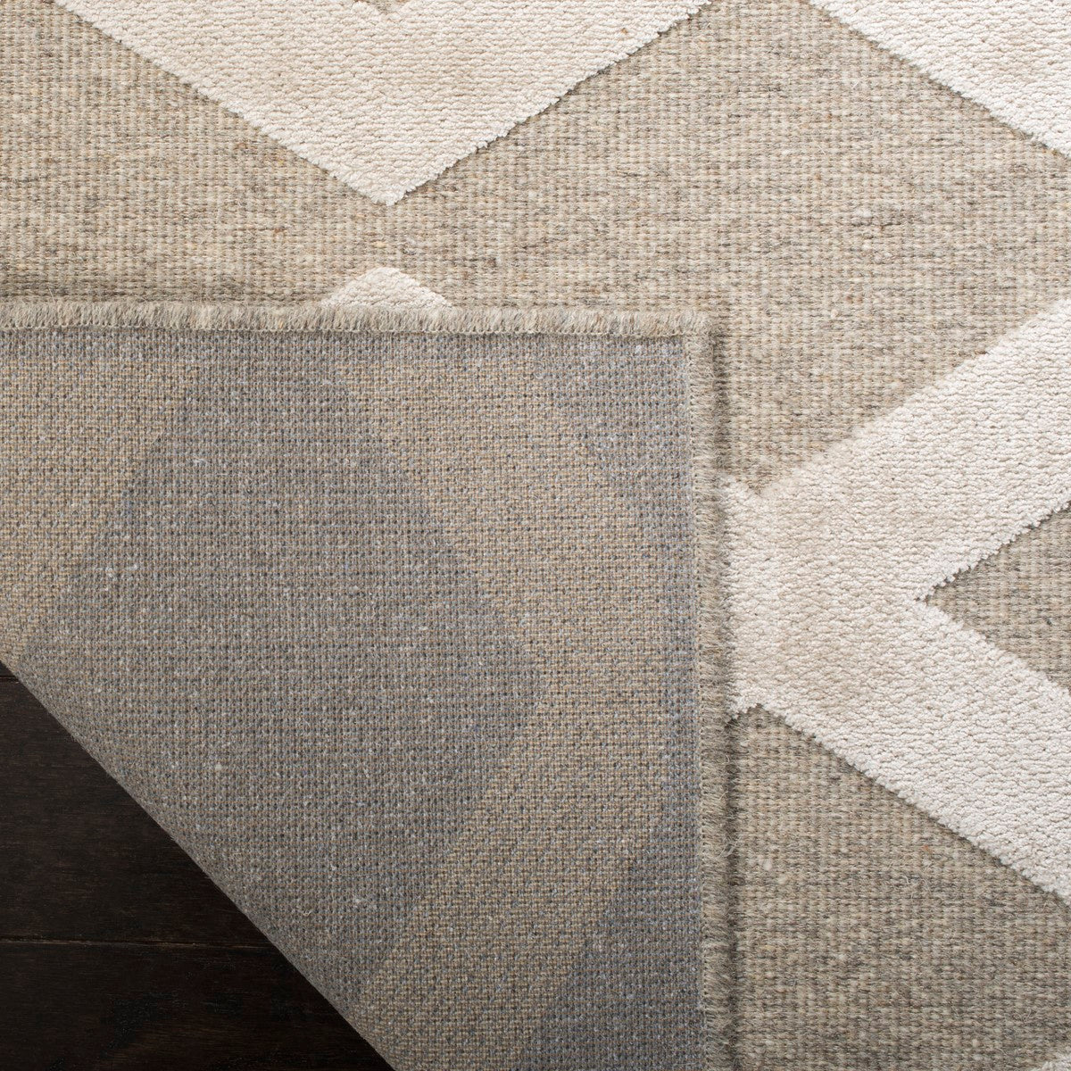 Luxurious Wool & Viscose Pile Lana Rug - Ideal for Elegant Home Decor in Any Room
