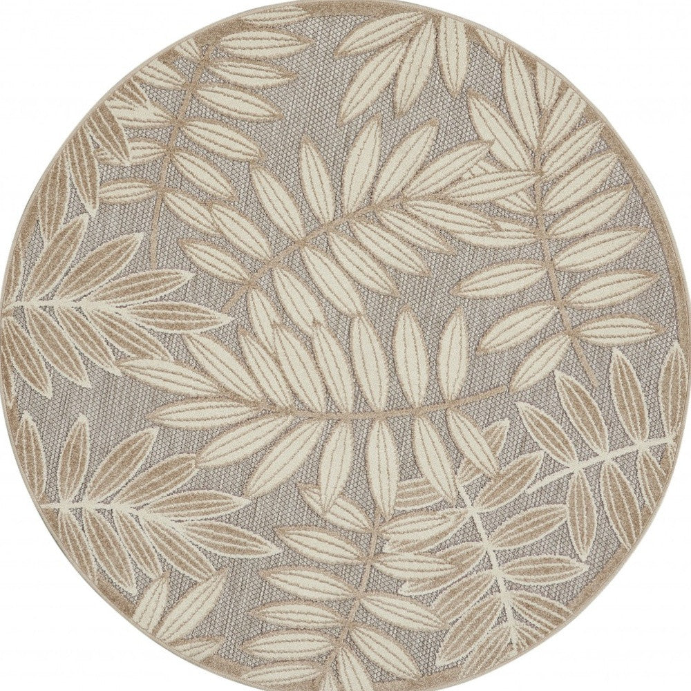 Stylish Indoor-Outdoor Area Rugs: Elegant Gray and Ivory Floral Design for Sophisticated Spaces
