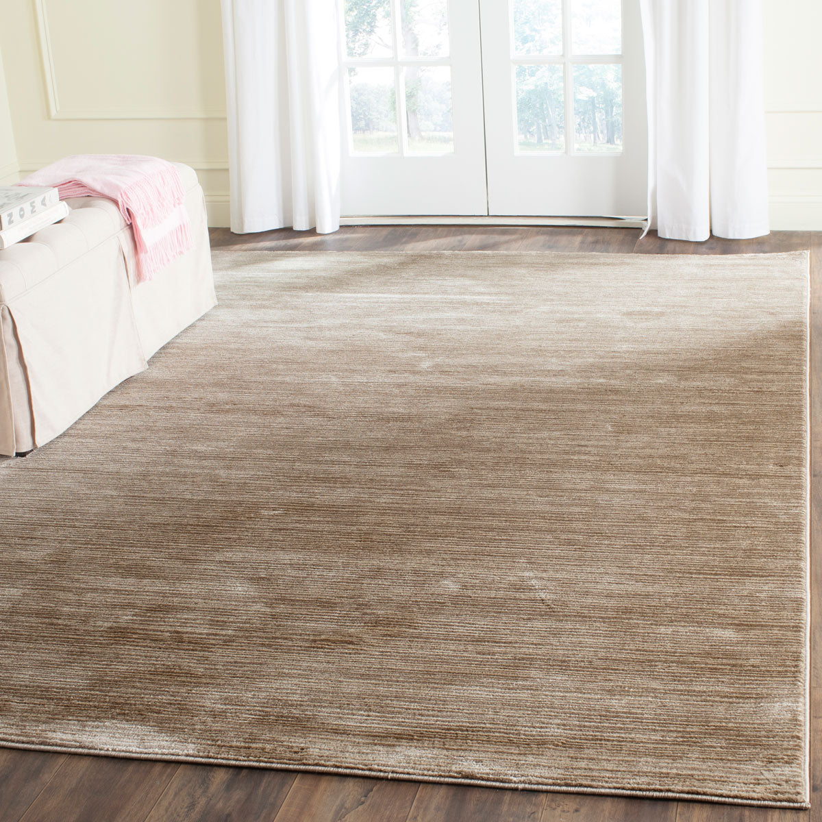 Vision VSN606 Power Loomed Luxury Area Rug with Opulent Texture and Long - lasting Design for Sophisticated Home Decor