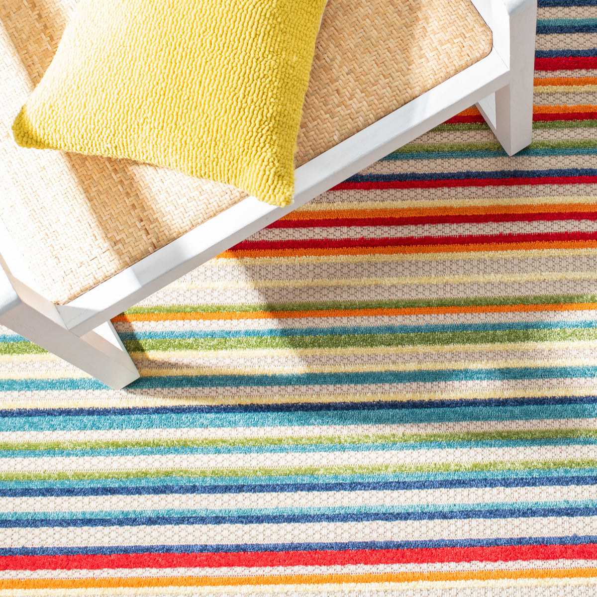 Stylish and Durable Power Loomed 100% Polypropylene Cabana 323 Indoor/Outdoor Rug