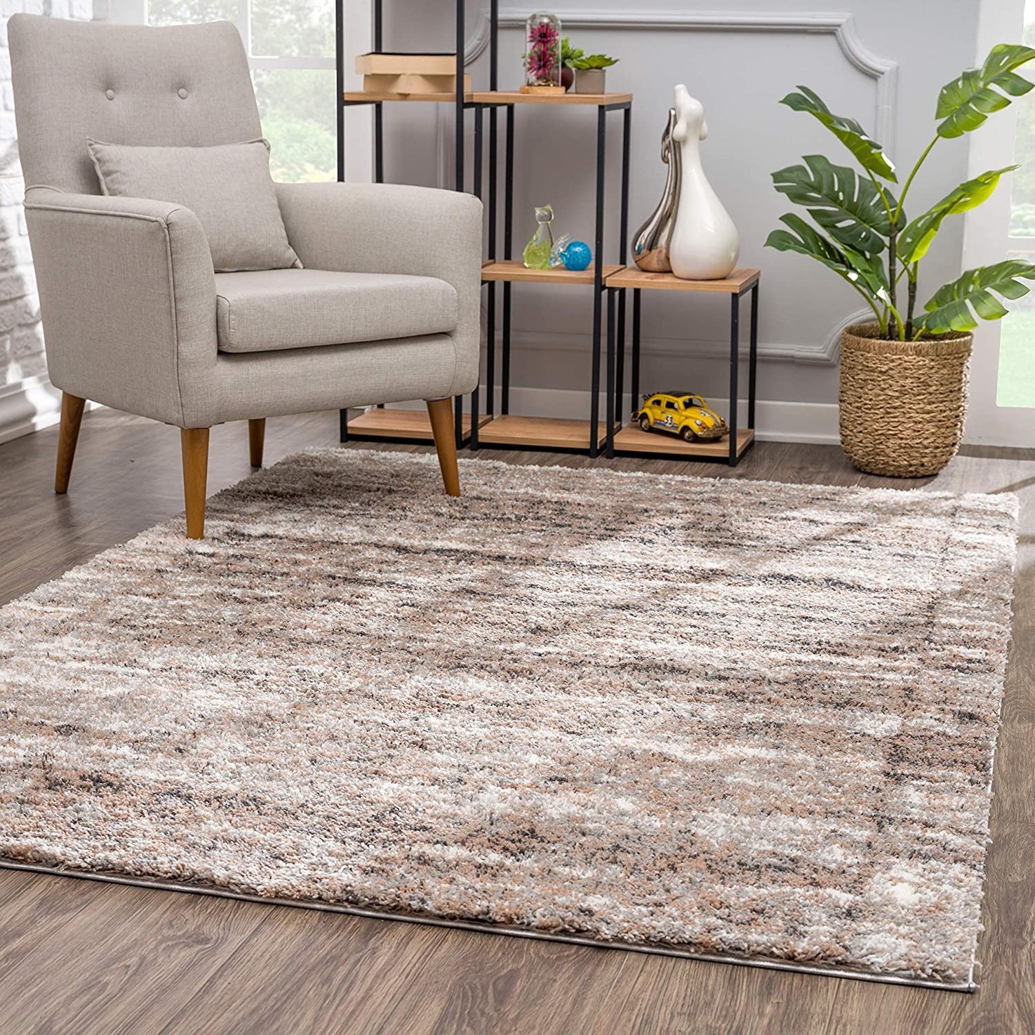 Luxurious and Durable Ivory and Brown Retro Modern Polyester Area Rug for Adding Elegance to Any Space