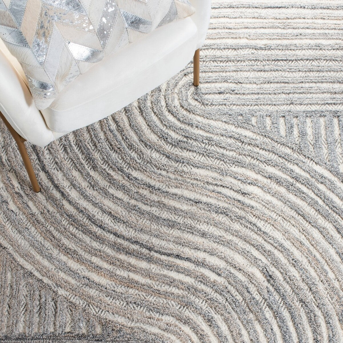 Luxurious Southampton Hand-Tufted Area Rug with 45% Wool Blend for Modern Living Spaces