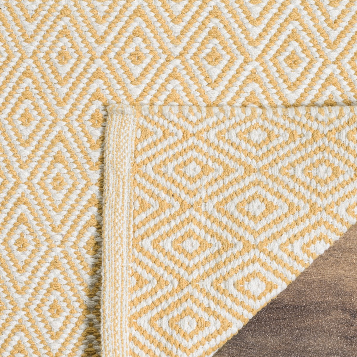 Montauk MTK515 Handmade Cotton Flat - Weave Rug Featuring a Classic Ikat Design for Elegant and Stylish Homes