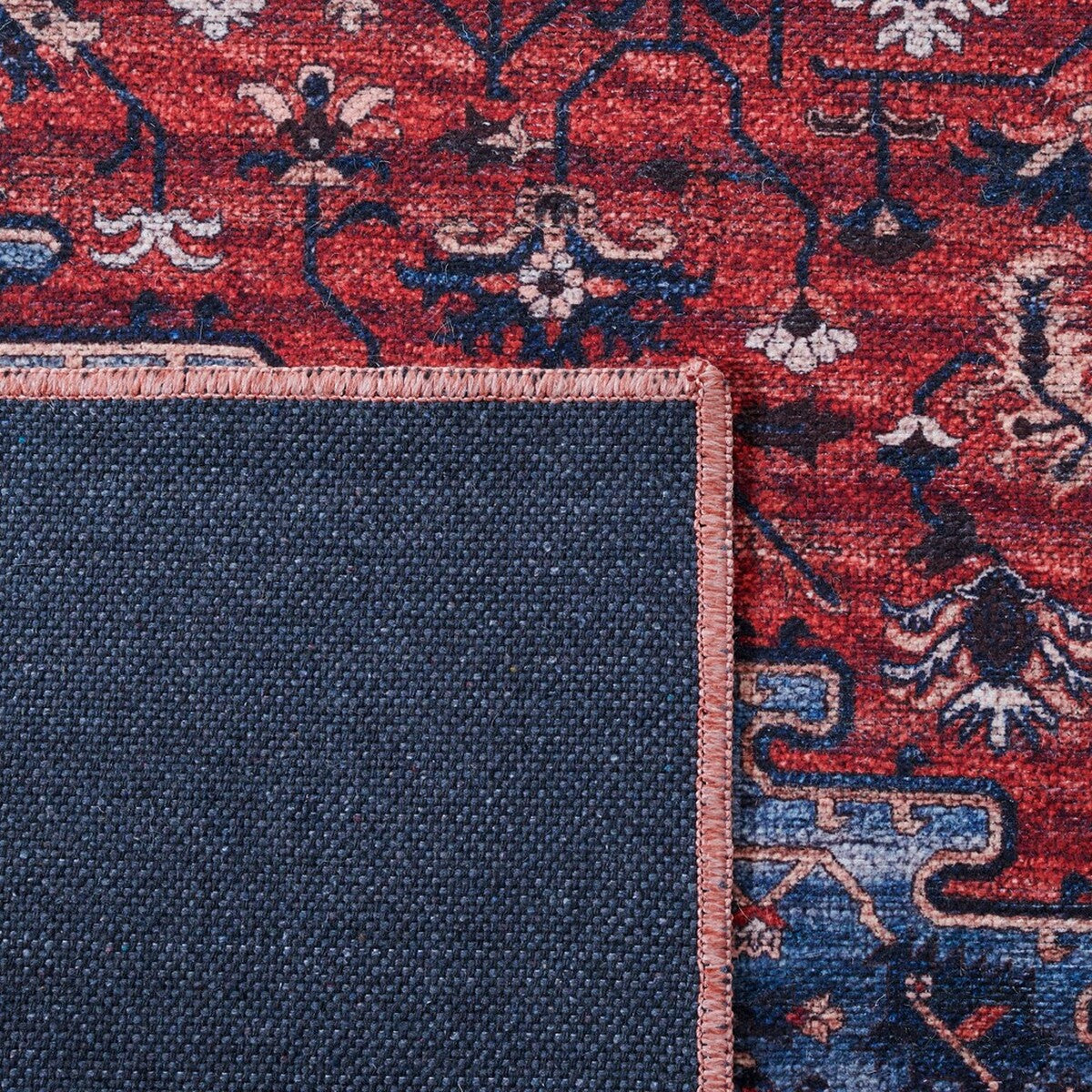 Luxurious Machine - Washable Serapi Power - Loomed Transitional Area Rug Made of a Blend of 76% Cotton and Chenille