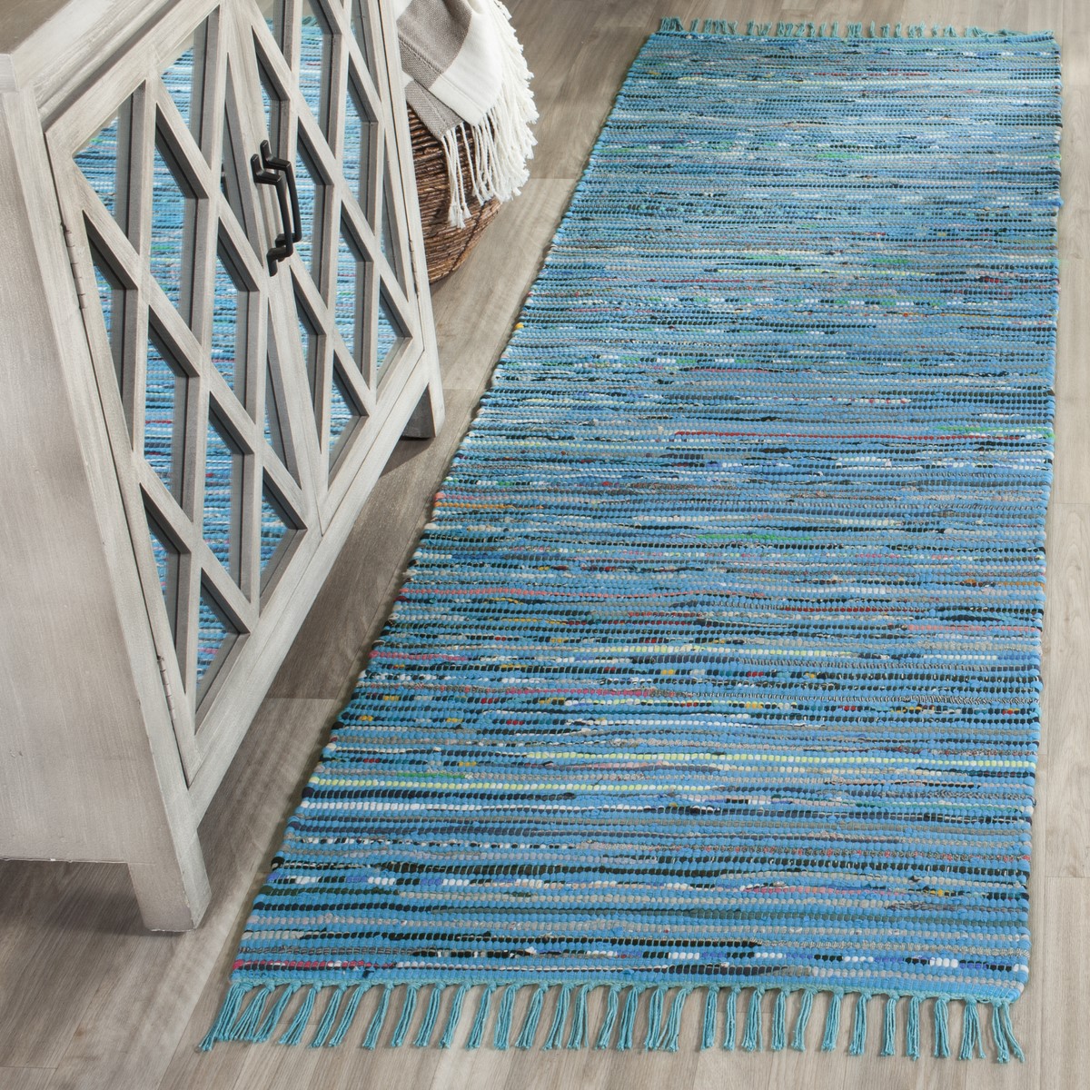Handmade Woven Cotton Pile Rag Rug - A Piece of Art with Vibrant Colors and Timeless Charm for Casual Living Spaces