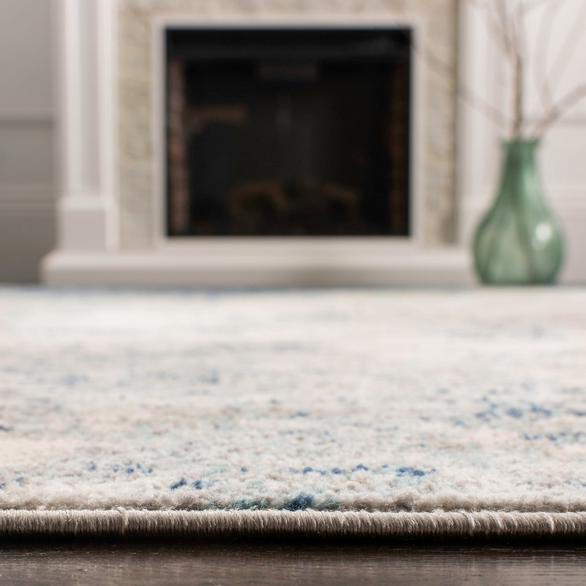 Stylish Brentwood Contemporary Power Loomed Rug: 60% Polypropylene & 40% Jute for Modern Decor