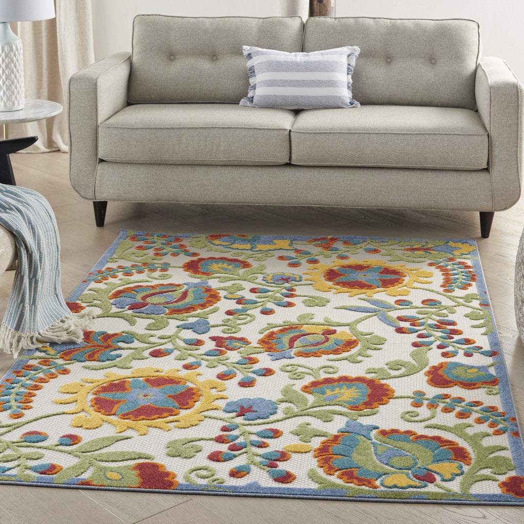 Turkish-Made Elegant Floral Outdoor and Indoor Area Rug, 5' x 7'