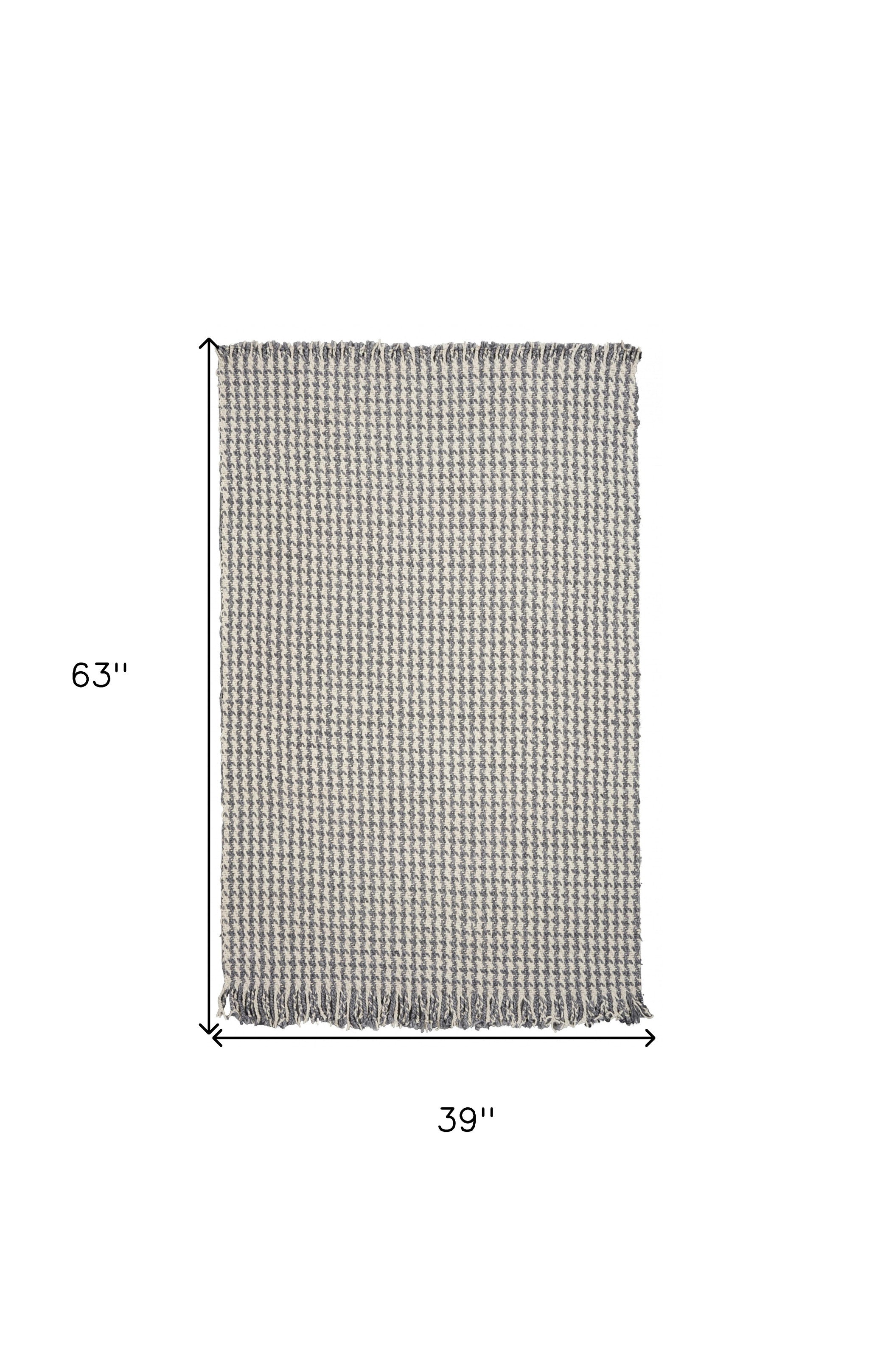 Exquisite Hand-Woven Gray and Ivory Wool Area Rug with Unique Artisan Craftsmanship Ideal for Creating Cozy Living Spaces