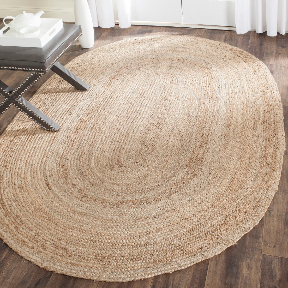 Safavieh Hand-Woven Coastal Style Oval Jute Rug - Soft, Textured, and Sustainable for Beach House and Urban Elegance