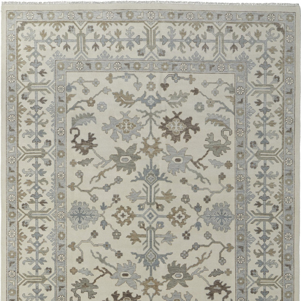 Exquisite Hand-Knotted Wool Floral Area Rug with Fringe - Stain-Resistant Design for Elegant and Stylish Living Spaces