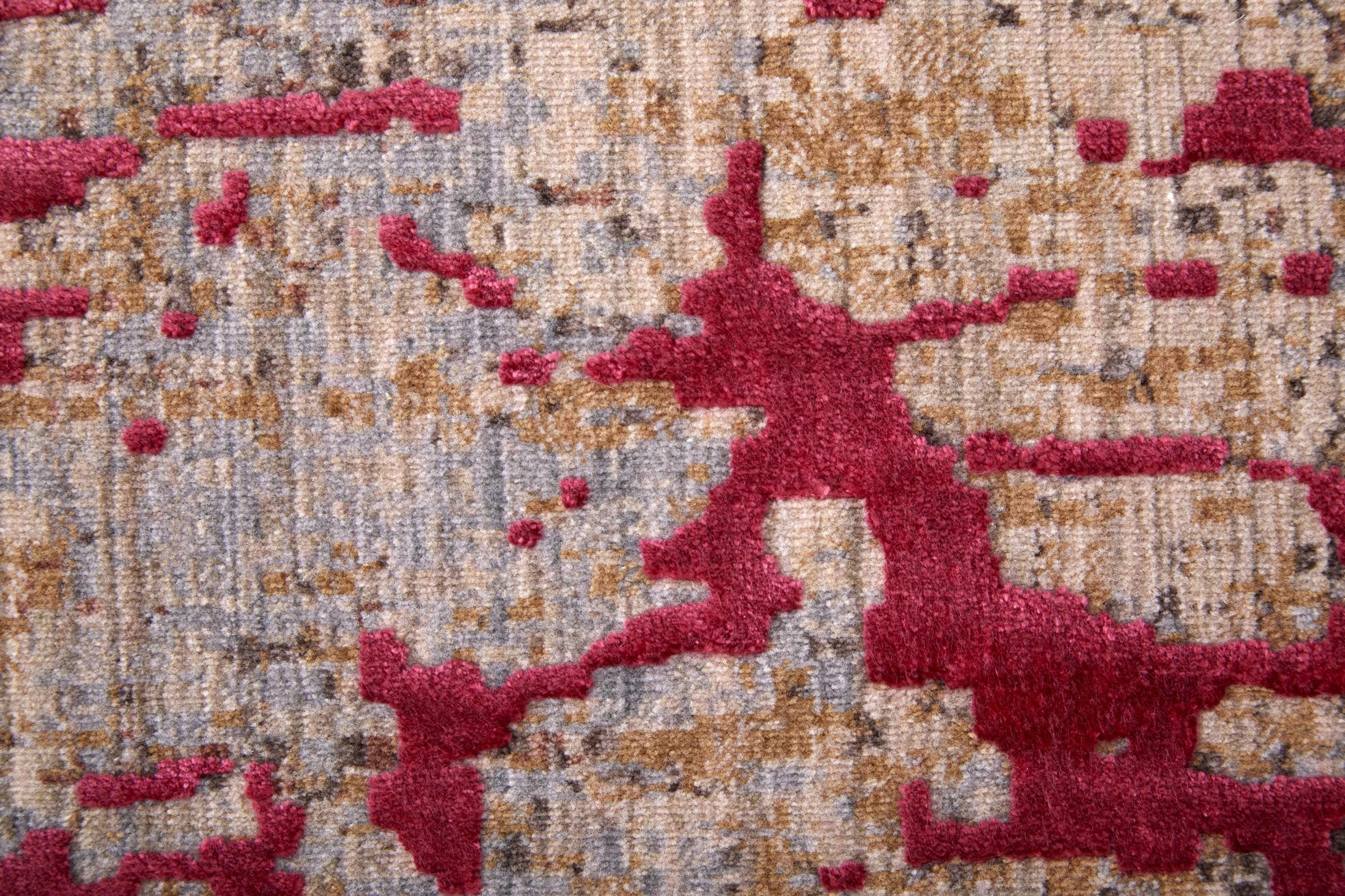 Pryor Modern and Versatile Luxury Abstract High-Low Pile Floor Rug in Earthy and Vibrant Color Tones