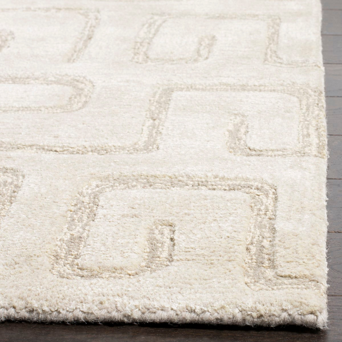 Elegant Transitional Soho Hand - Tufted Wool Pile Rug for Modern & Traditional Homes