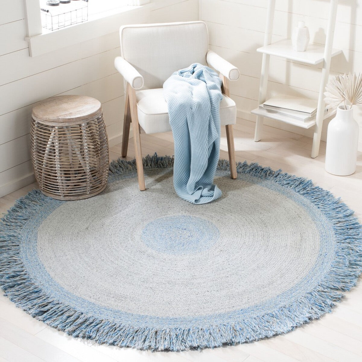 Stylish Cape Cod 227 Hand-Woven Contemporary Polyester Rug for Exquisite Home Decor