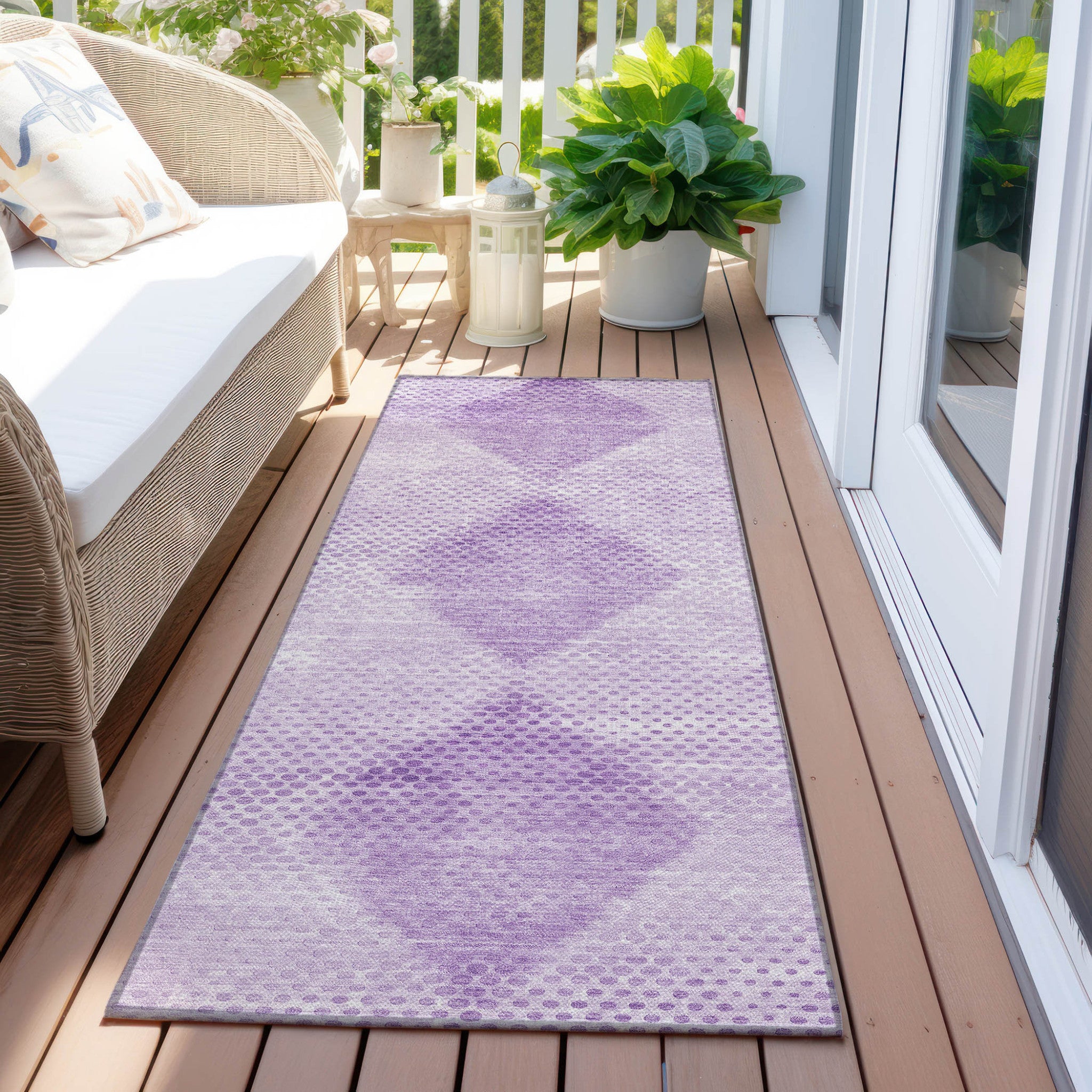 Stylish Blue Geometric Washable & Stain-Resistant Runner Rug for Indoor/Outdoor Spaces