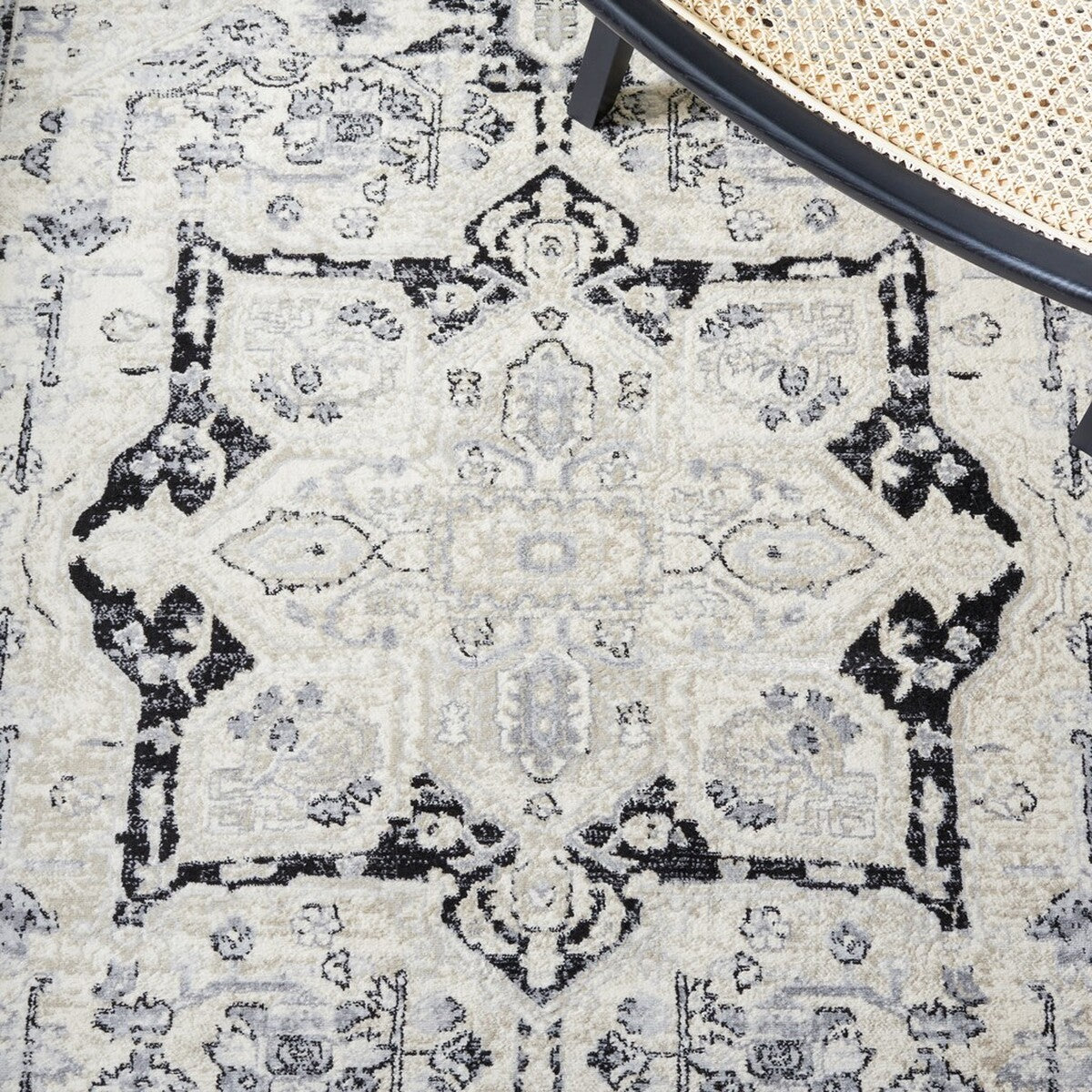 Brentwood Transitional Power - Loomed Rug: 60% Polypropylene & 40% Jute for Every Space