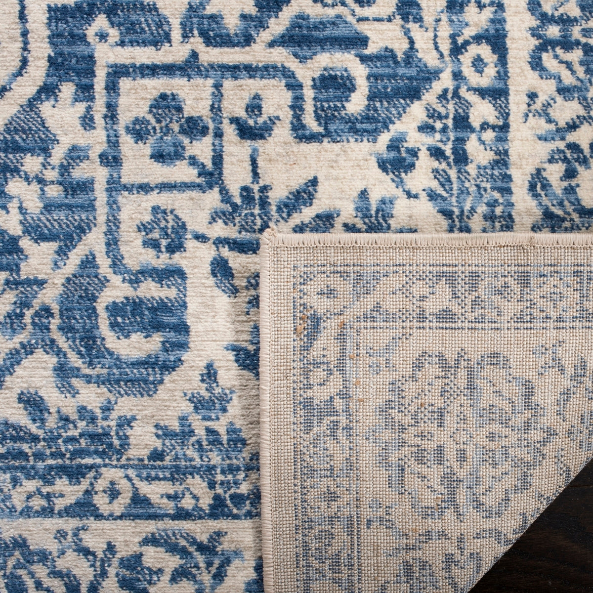 Brentwood Power Loomed Traditional Floor Rug - Beautifully Crafted with 60% Polypropylene and 40% Jute, Originating from Turkey