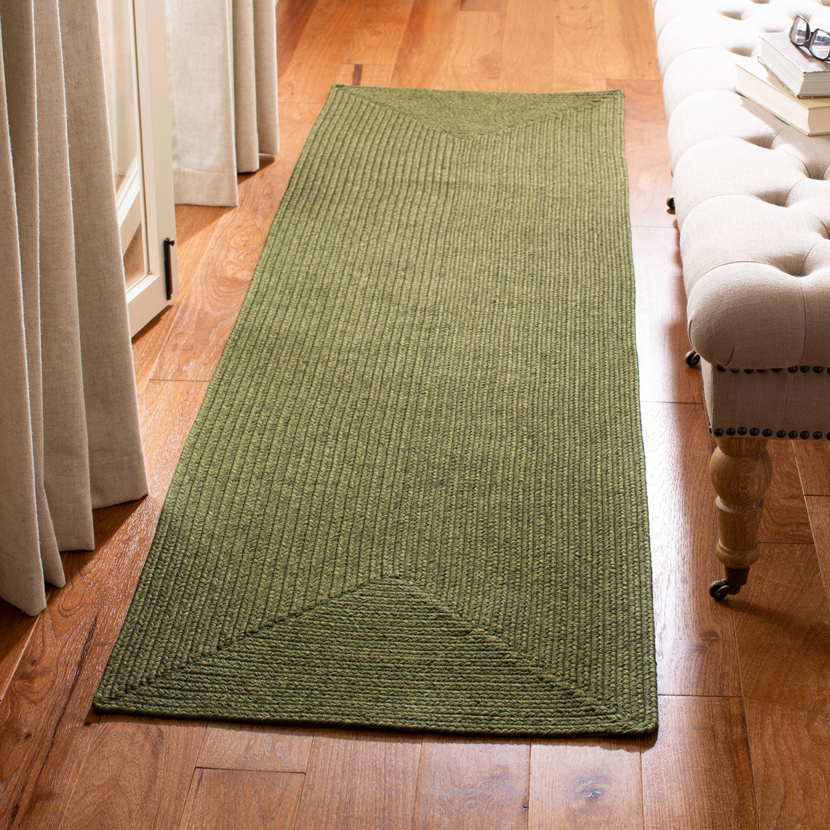 Stylish and Durable Hand-Woven Polypropylene Rug for Every Home Decor