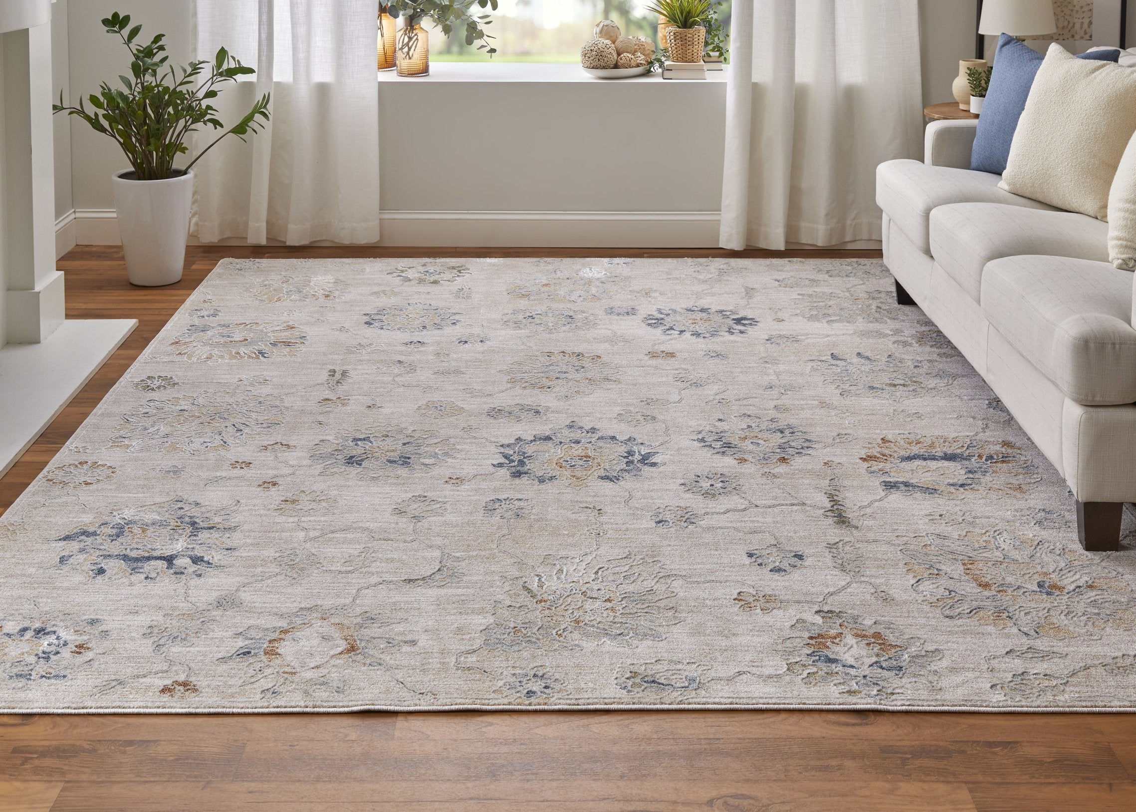 Pasha Soft and Stain-Resistant Polyester Vibrant Floral Distressed Area Rug for Eclectic Home Decor