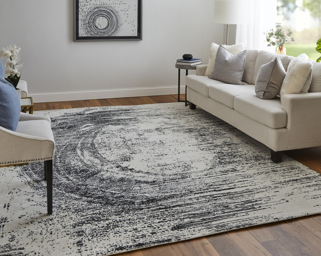 Exquisite Hand-Woven Gray Abstract Area Rug for Comfortable and Stylish Spaces