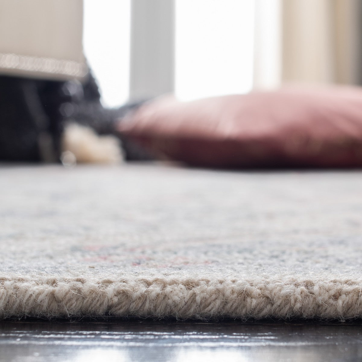 Luxurious Indian Crafted Hand Tufted Wool Area Rug with 12mm Pile Height