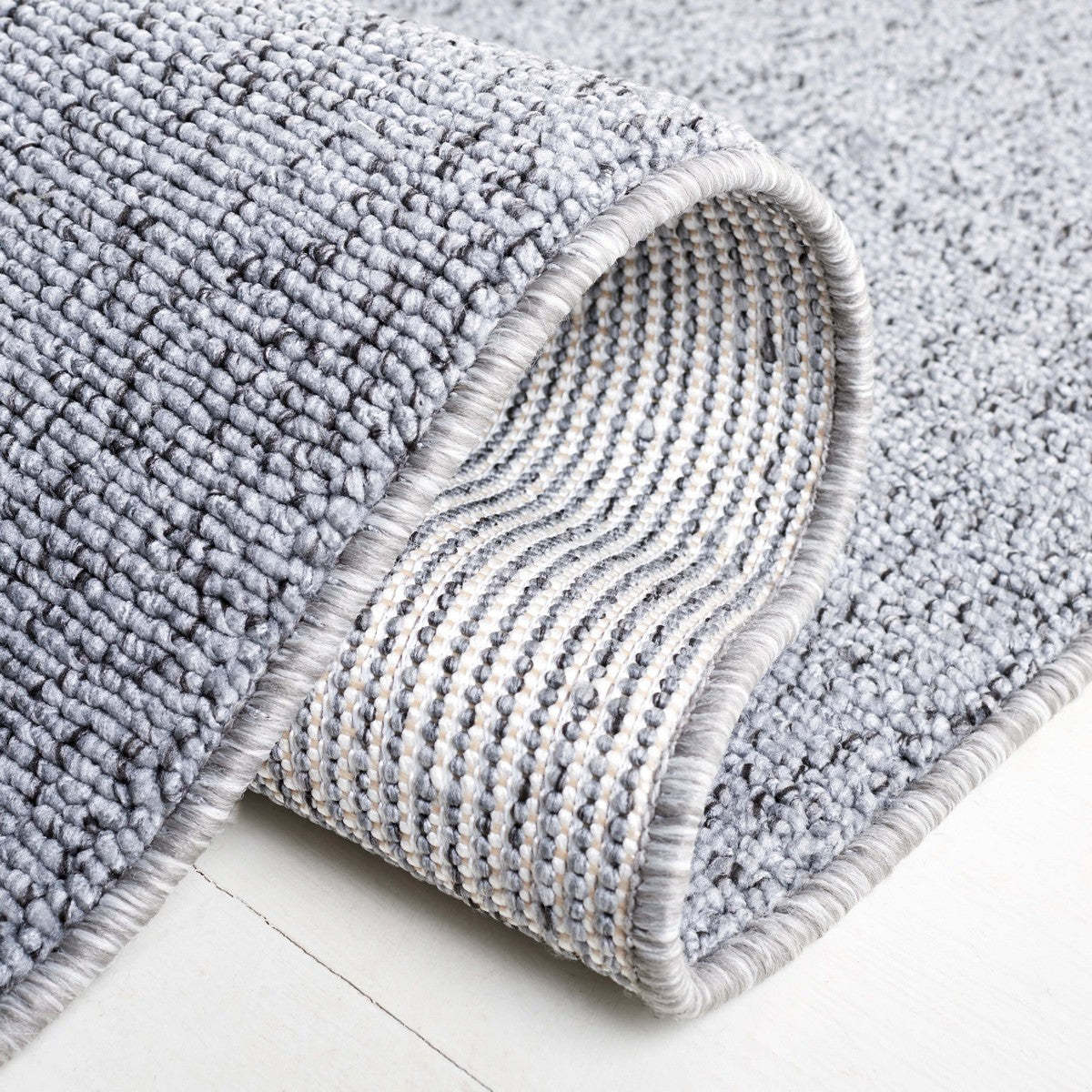 River 600 Luxury Power-Loomed Rug: Elegant Solid & Tonal Design for Homes