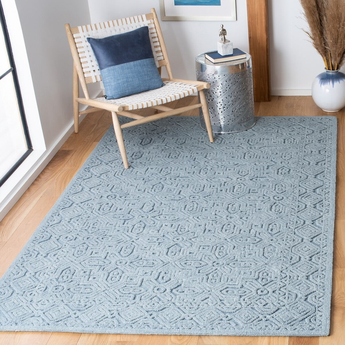 Luxurious Hand-Tufted Contemporary Rug: 80% Wool, 20% Cotton for Modern Interiors