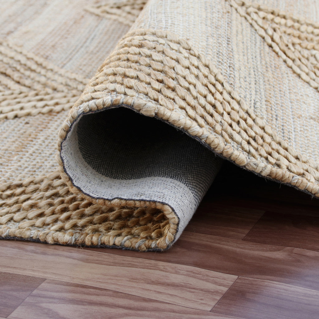 Exquisite Hand-Woven Brown Geometric Area Rug for a Cozy and Stylish Home