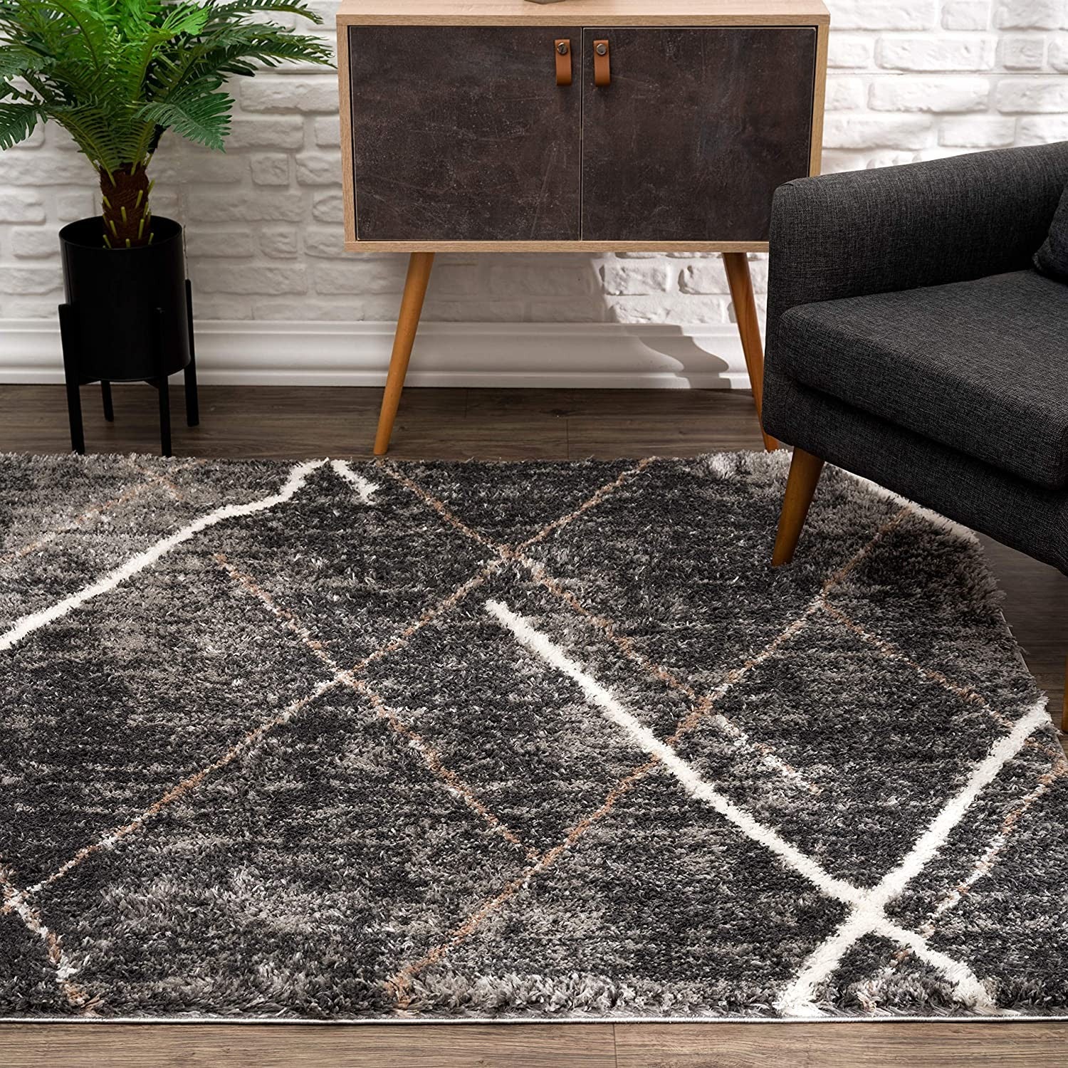 Luxurious Soft Gray Polyester Area Rug with Distressed Lines for Stylish Indoor Spaces
