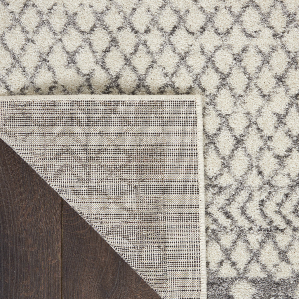 Luxurious and Durable Gray Geometric Patterned Power Loom Area Rug Ideal for Every Home Decor Style