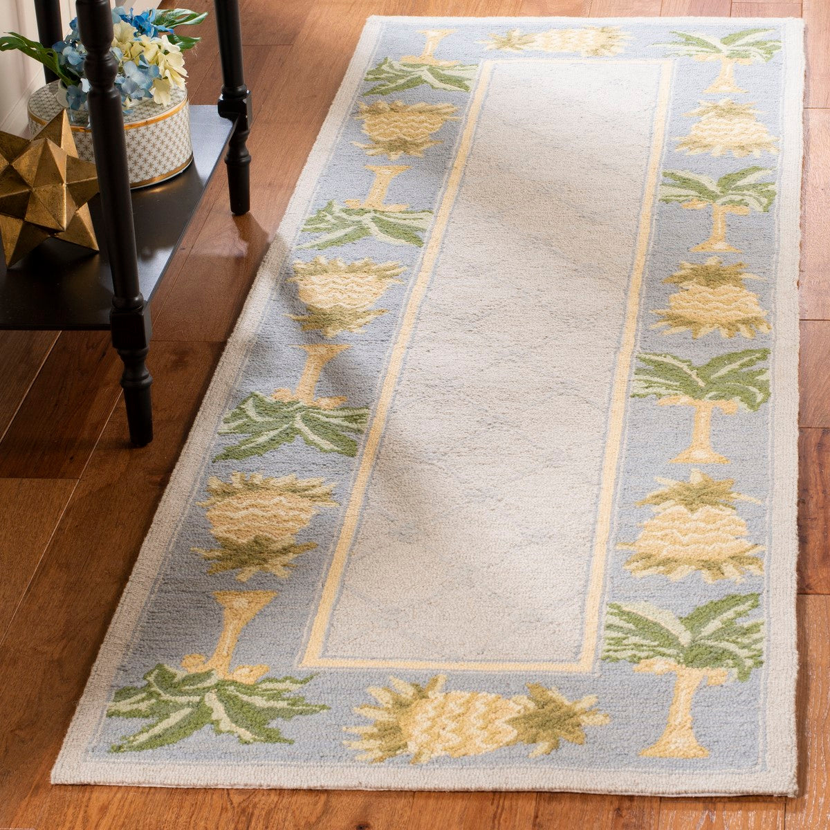 Luxurious Hand-Hooked Chelsea Rug in Timeless American & European Designs, 100% Pure Virgin Wool