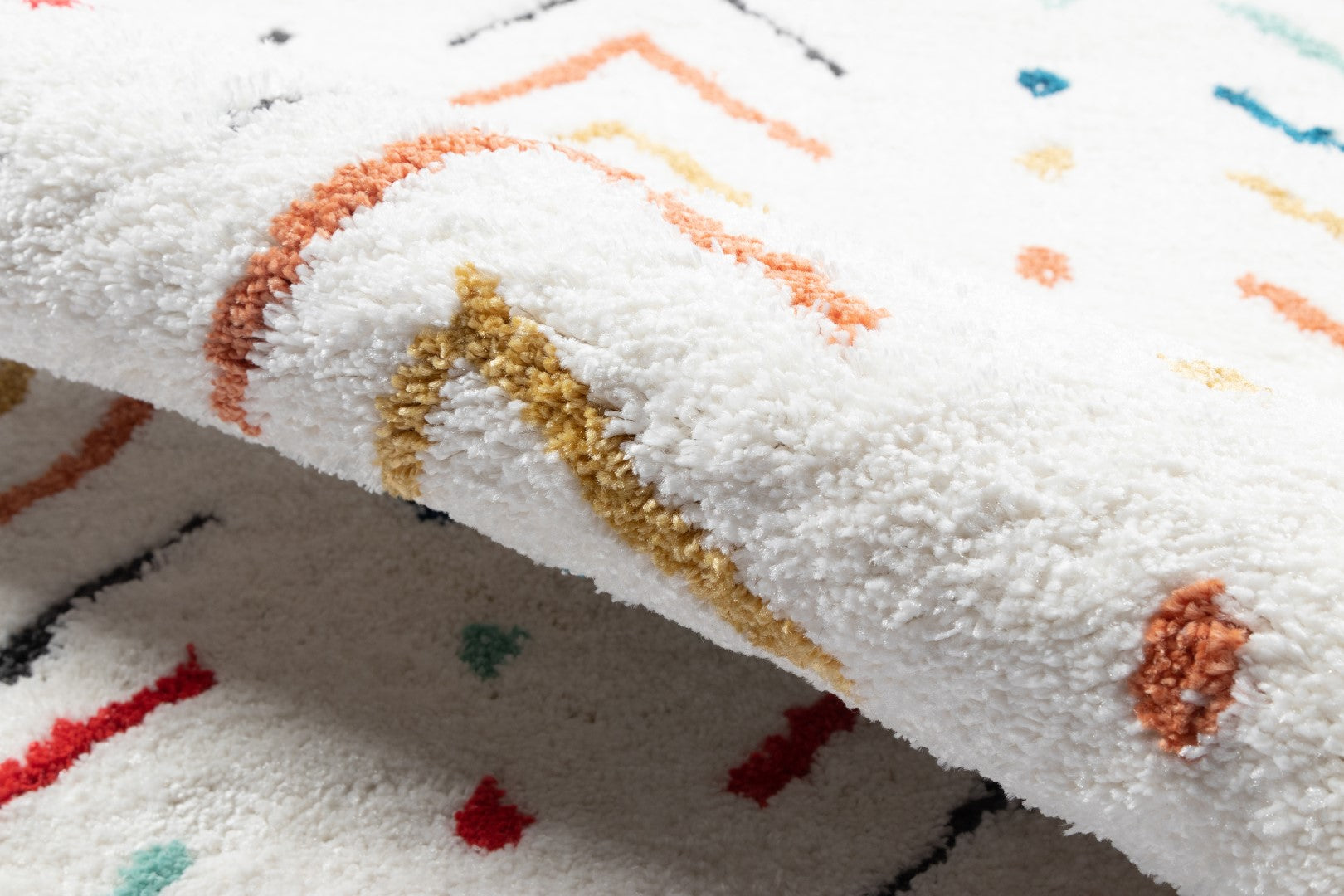 Novogratz Ferris Soft, Durable Modern Geometric Area Rug for Your Home